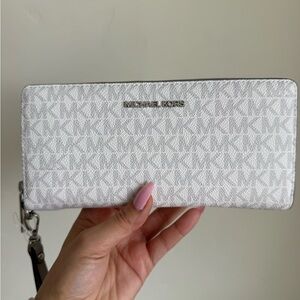Michael Kors White Signature Zip Wallet with Silver Logo
